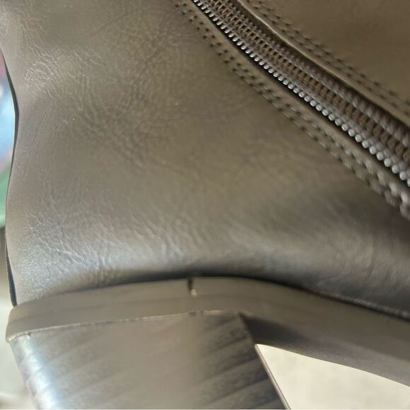 NIB Shoe Dazzle Dilly Block Heel Boottie - Picture 13 of 16